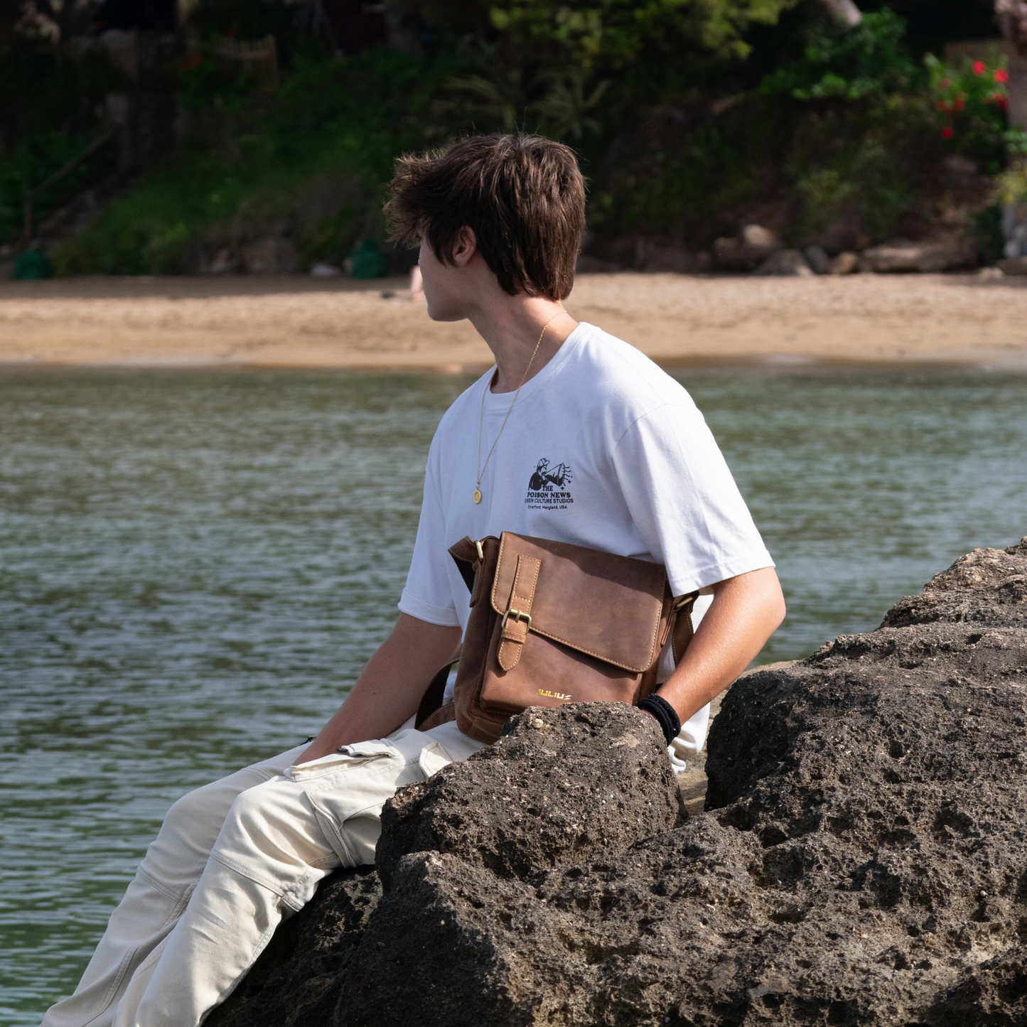 IULIUS Top Grain Genuine Leather Crossbody Bag - Stylish and Bold