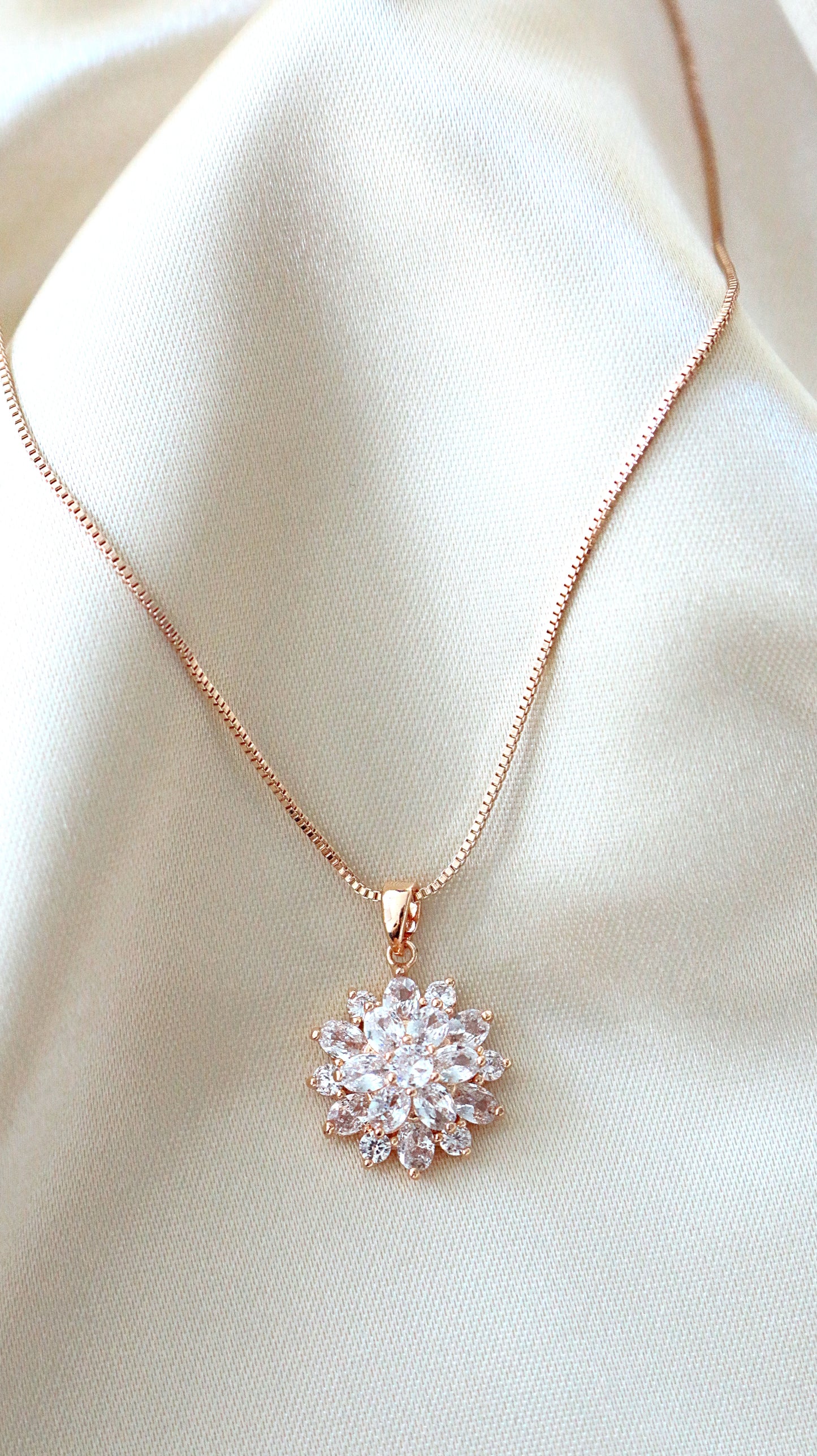 Diamond Sunflower Pendant Necklace 18 Karats Gold Plated - Adds a soft glow to any outfit