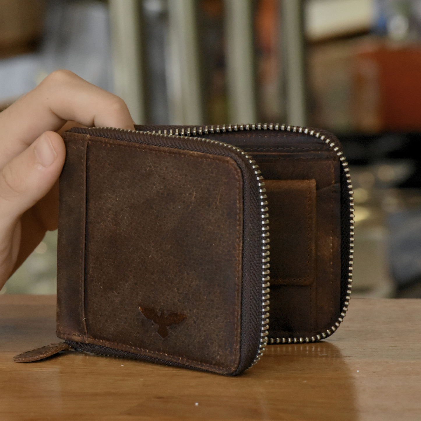 Full Grain Leather Zipper Wallet – Classic Style
