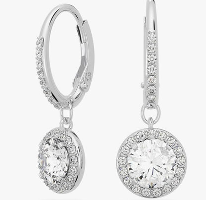 Swarovski Una Angelic Ohrringe Weihnachtsgeschenkbox – mit Glücksbringer „Positiver Freund“ und LINDOR Präsent Milch Klassik