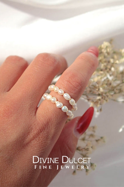 Spiralring mit Süßwasserperlen, 18 Karat vergoldet – Zarte Eleganz, die sich um Ihren Finger legt