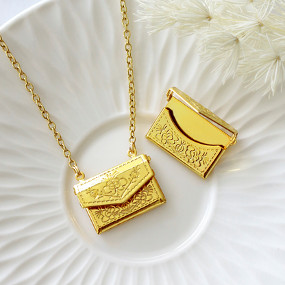 Zarte Gänseblümchen-Umschlag-Medaillon-Halskette – Femininer Charme für jeden Tag