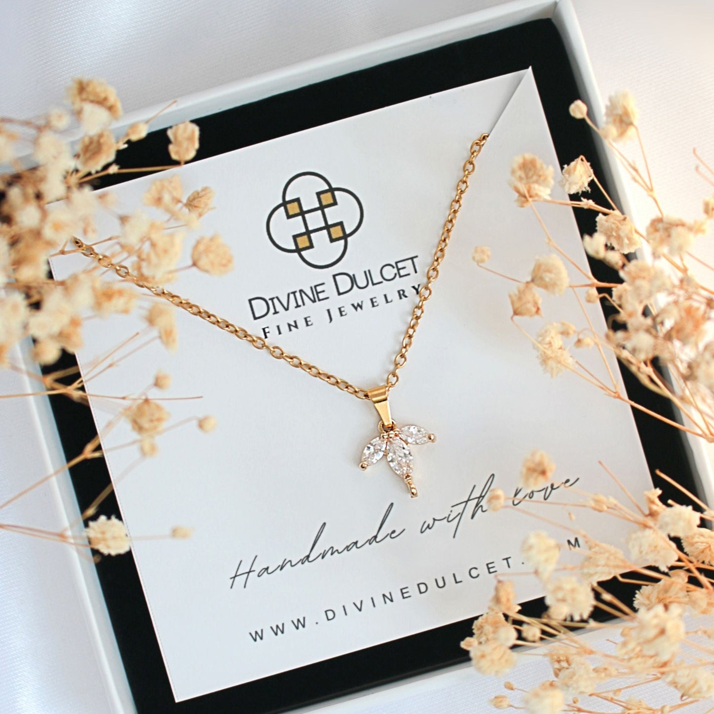 Dainty Flower Petals Pendant Necklace 24k - Elegance in Bloom