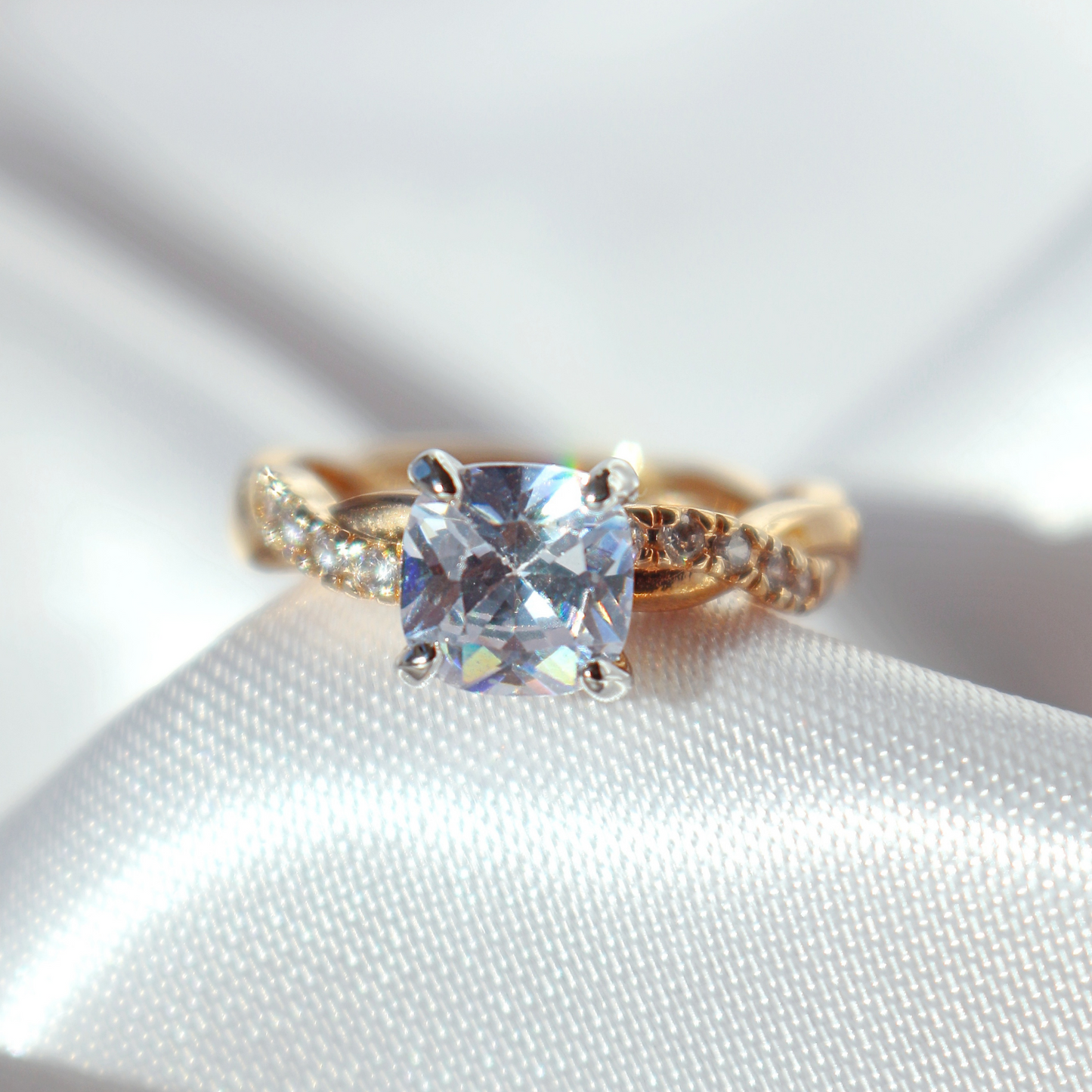 Enchanted Glow – Delicate Fairy Tale Ring  Because every story deserves a sparkling centerpiece.