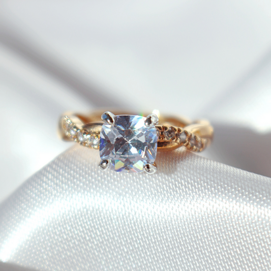 Enchanted Glow – Delicate Fairy Tale Ring  Because every story deserves a sparkling centerpiece.