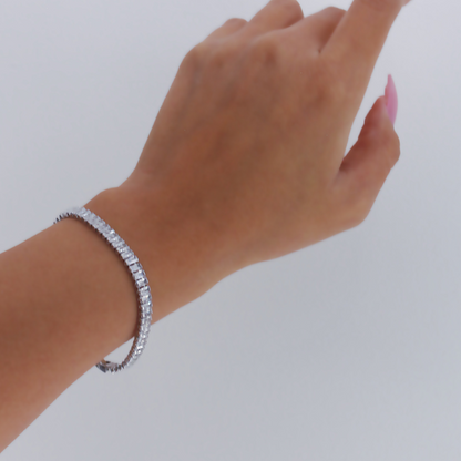 Elegant Tennis Bracelet -  Dazzle with Every Moment
