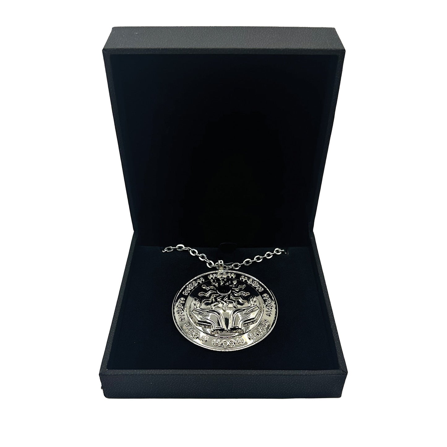 Amulet of Constitution – Endure Anything